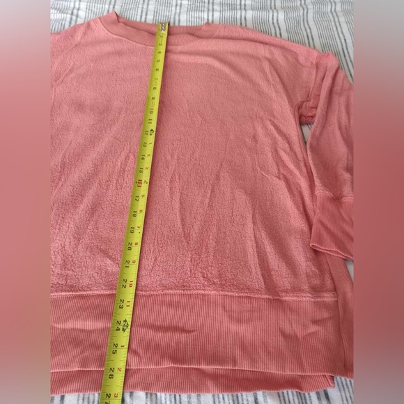 Aerie Brushed Fleece Crewneck Salmon Coloured *EUC* - Picture 5 of 5